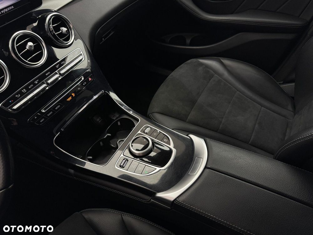 Mercedes-Benz GLC 250 4-Matic - 25