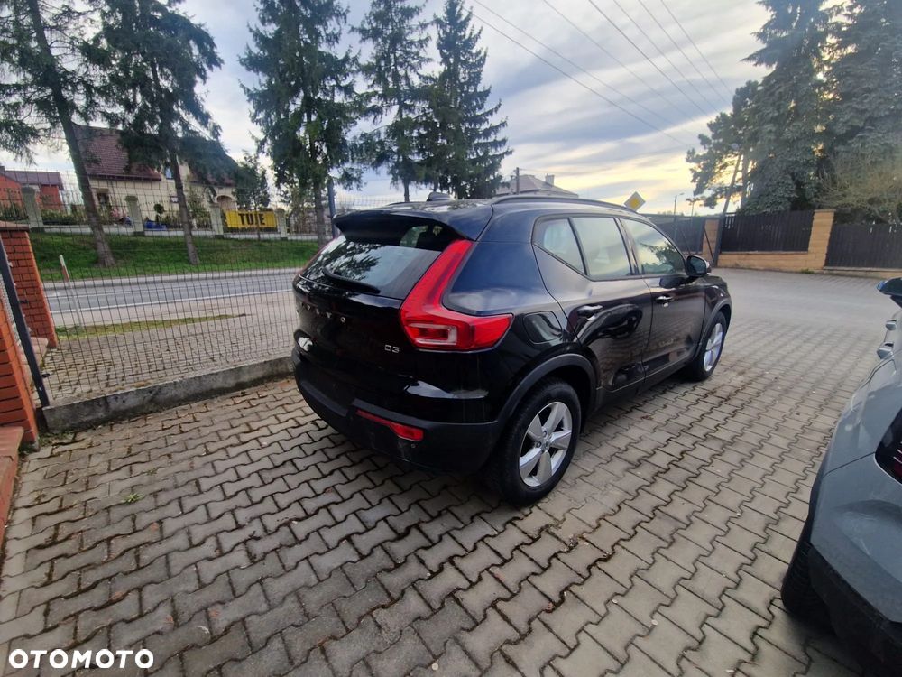 Volvo XC 40 D3 AWD Momentum Pro - 6