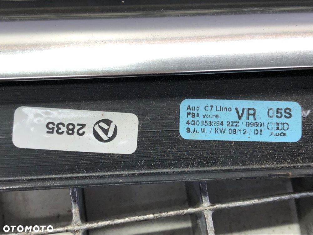 LISTWA ZGARNIAJĄCA PRZÓD PRAWA CHROM  AUDI A6 C7 Avant (4G5, 4GD) 2011 - 2018 3.0 TDI quattro 180 - 5