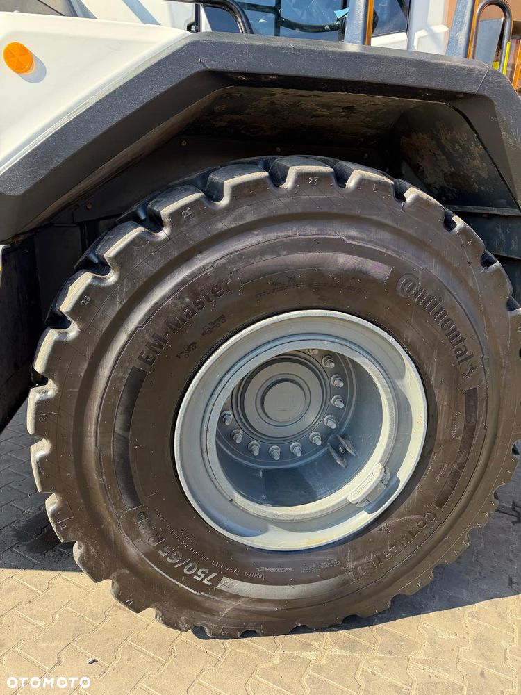 Liebherr TA230 Litronic - 6