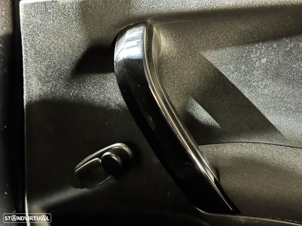 Peugeot 208 1.4 HDi Allure - 28