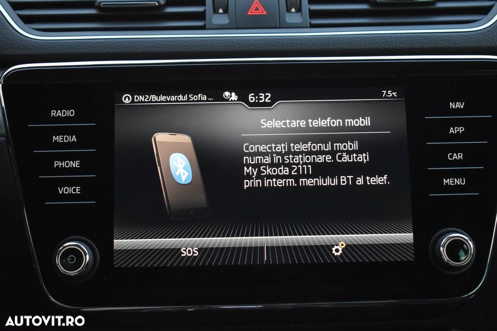 Skoda Superb Combi 2.0 TDI DSG Ambition - 23