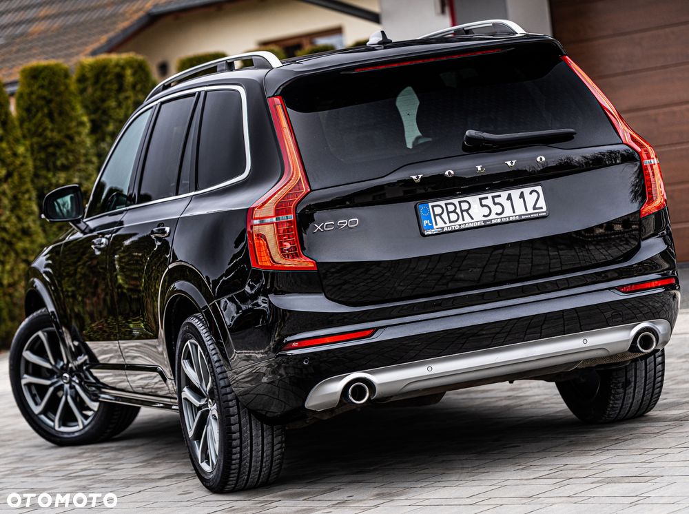 Volvo XC 90 B5 D AWD Geartronic Momentum Pro - 4