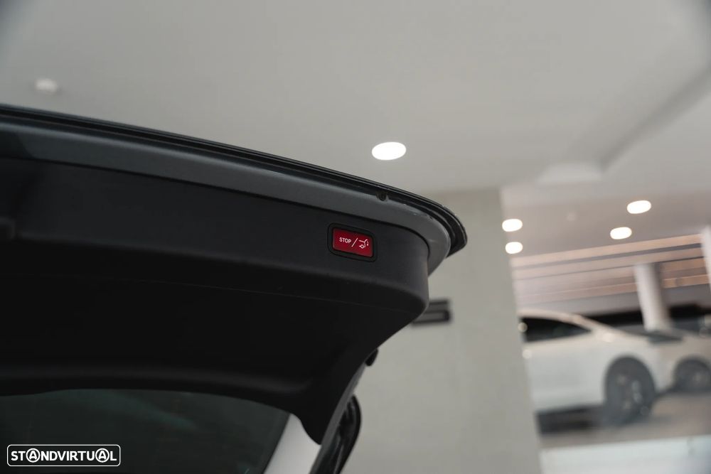 Mercedes-Benz C 300 de T 9G-TRONIC AMG Line - 23