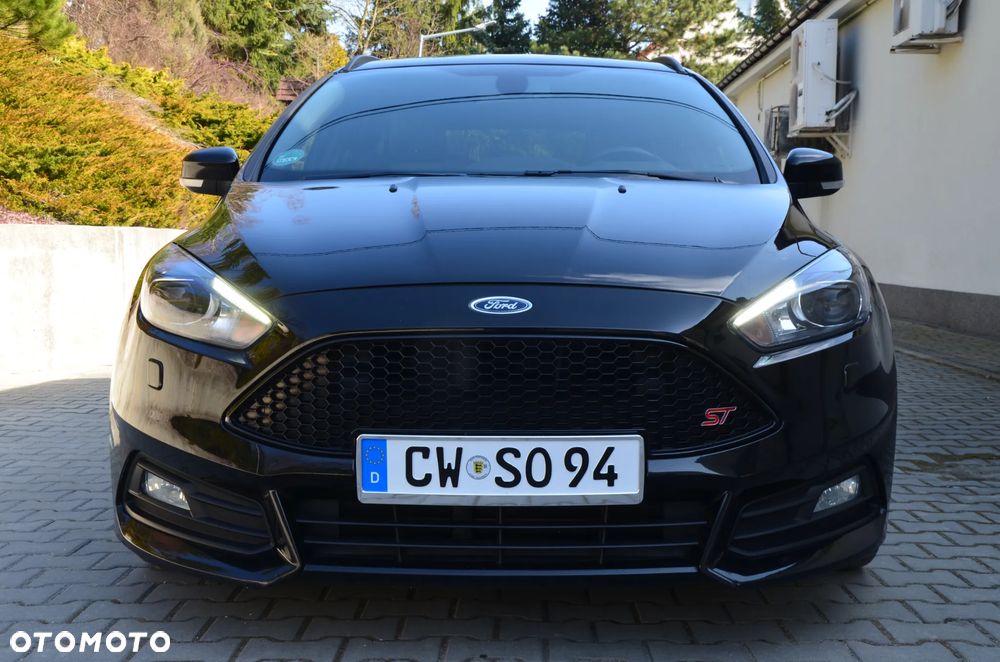Ford Focus 2.0 TDCi ST mit Leder-Exclusiv-Paket - 28
