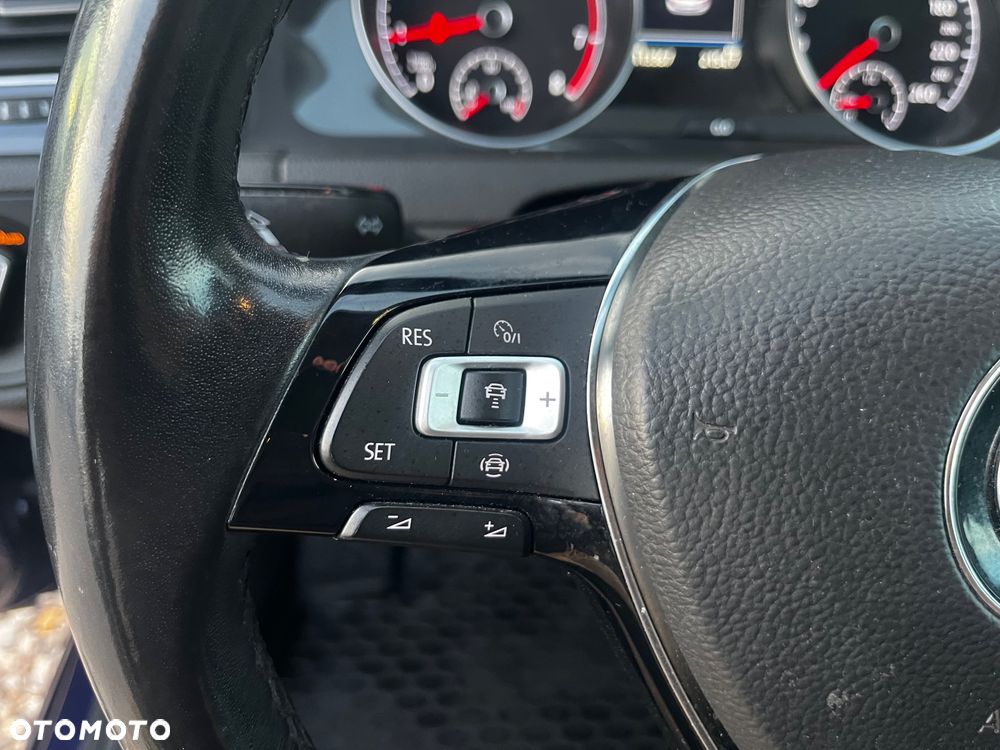 Volkswagen Golf 1.5 TSI BMT Trendline - 28