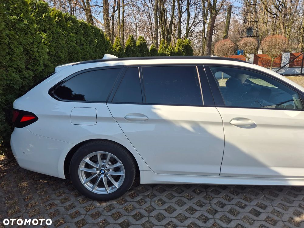 BMW Seria 5 520d M Sport sport - 8