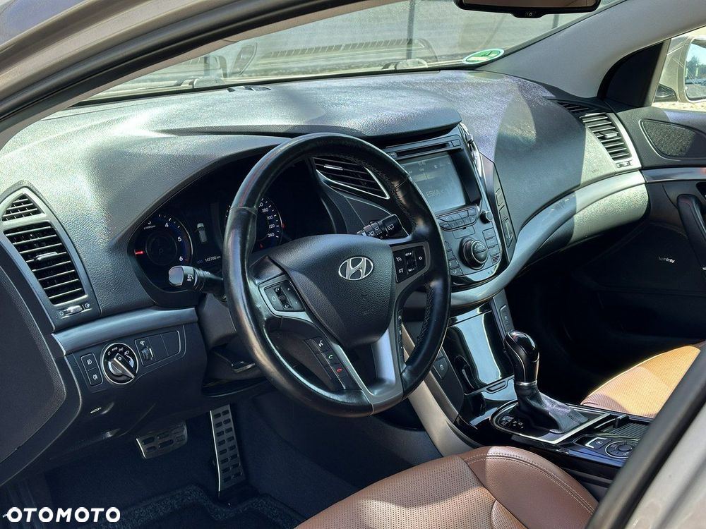 Hyundai i40 Kombi 1.7 CRDi DCT Premium - 12