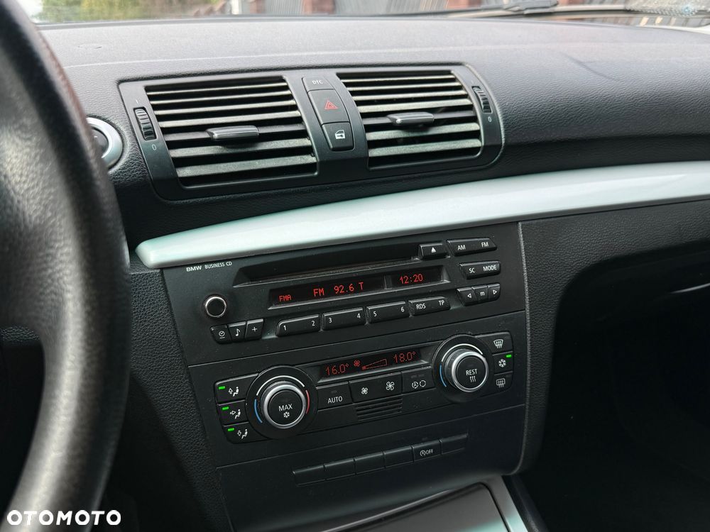 BMW Seria 1 118d - 17
