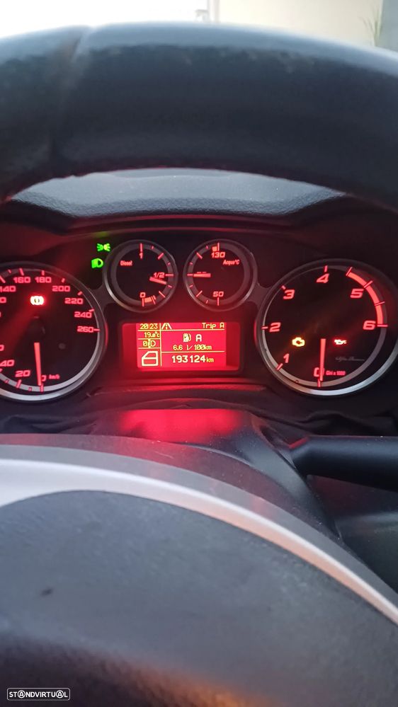Alfa Romeo MiTo 1.3 JTD Distinctive - 6