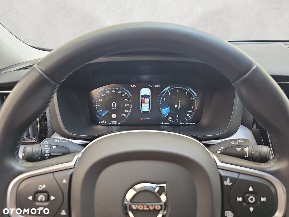 Volvo XC 60 B5 B AWD Momentum Pro - 13