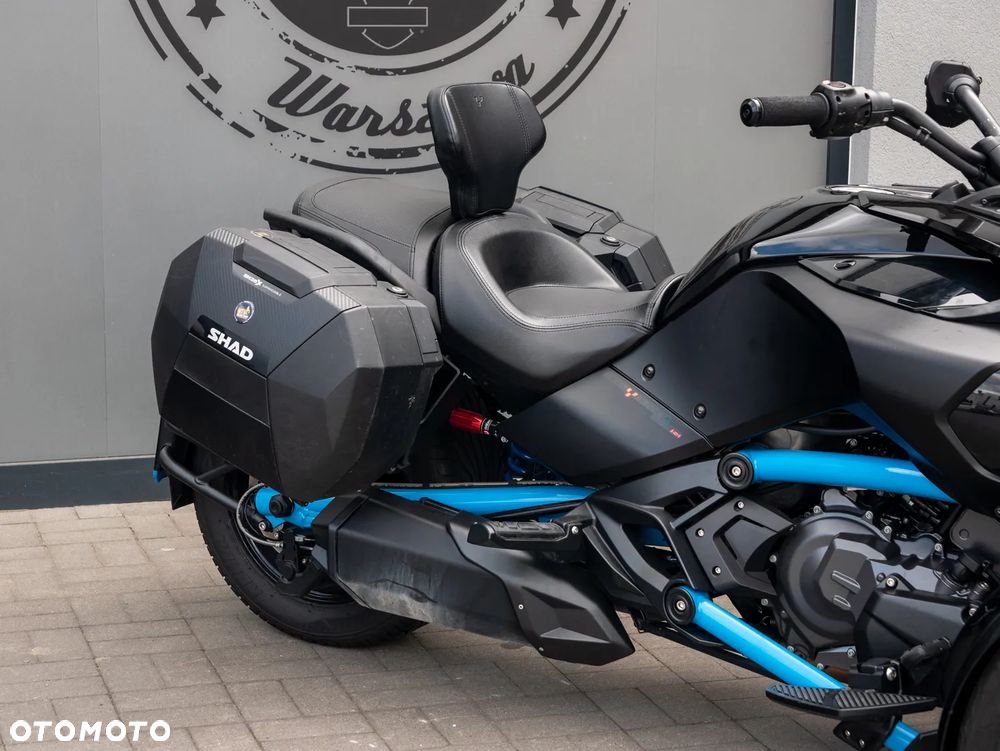 Can-Am Spyder - 7