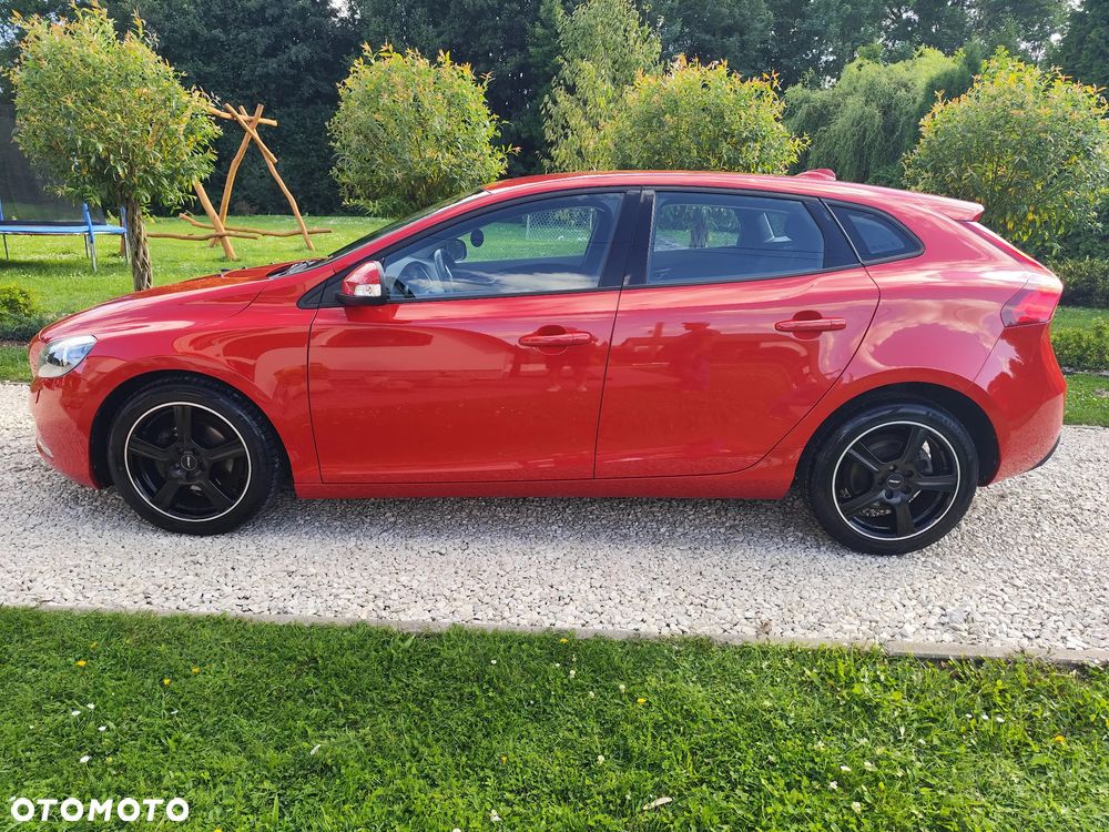 Volvo V40 D2 Drive-E Momentum - 4