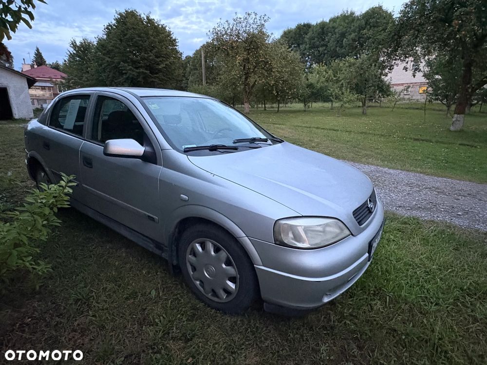 Opel Astra 1.6 16V 100 - 4