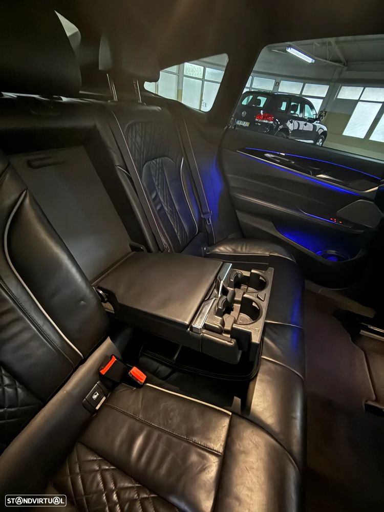 BMW 630 Gran Turismo d Pack M - 17