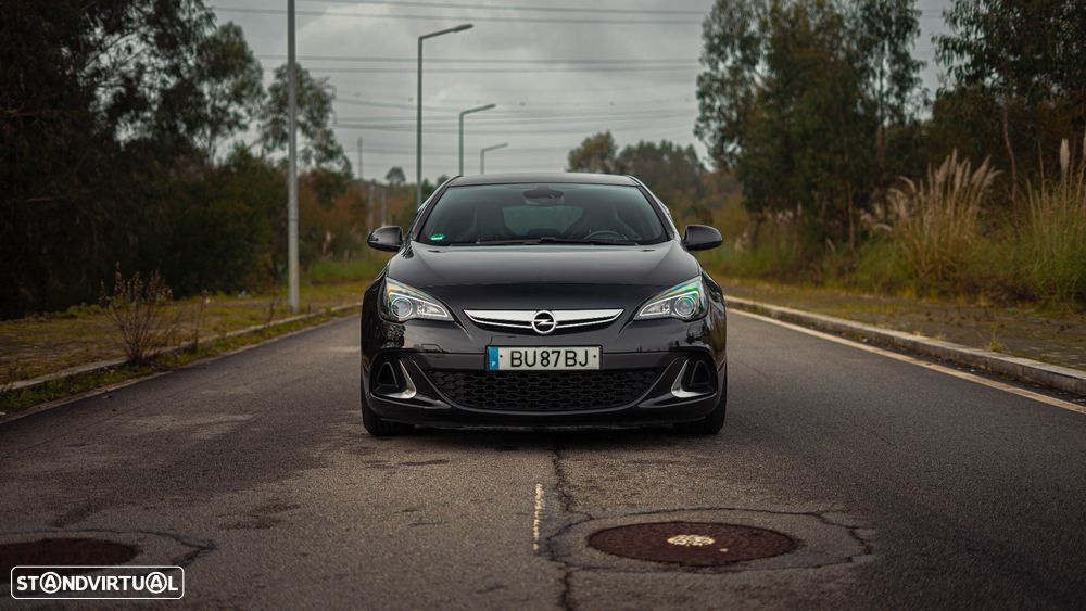 Opel Astra GTC OPC 2.0 T - 2