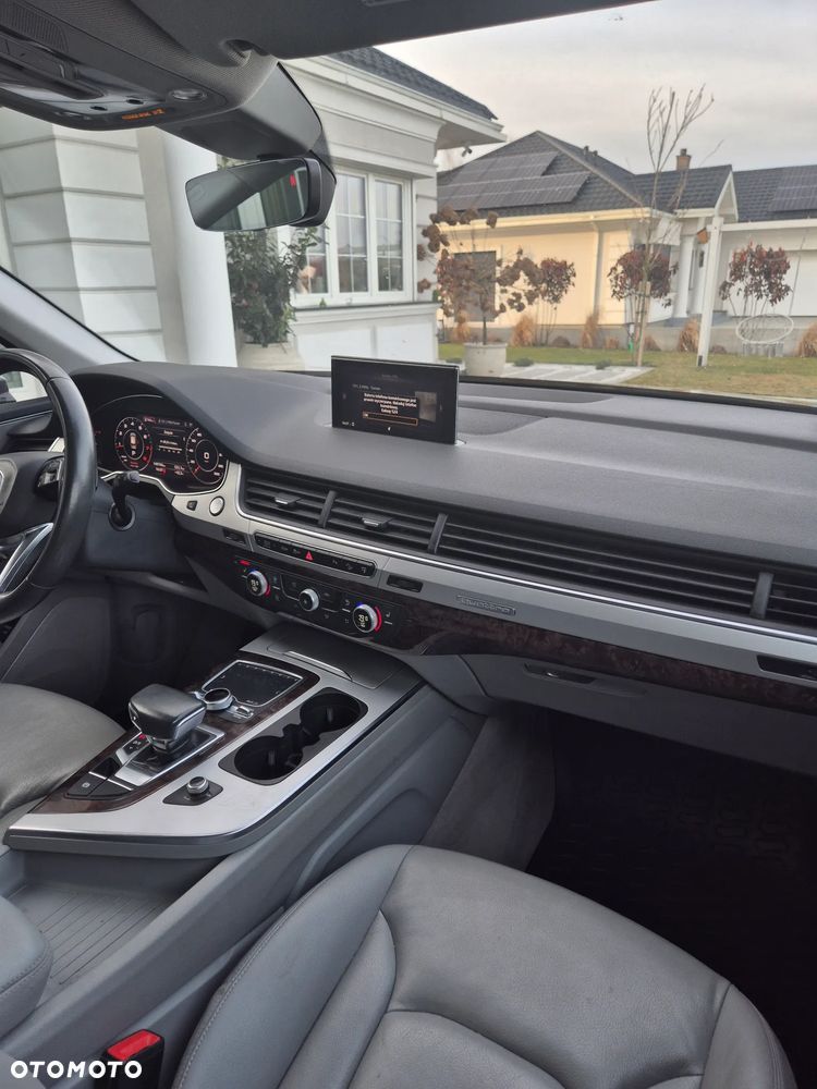 Audi Q7 - 10