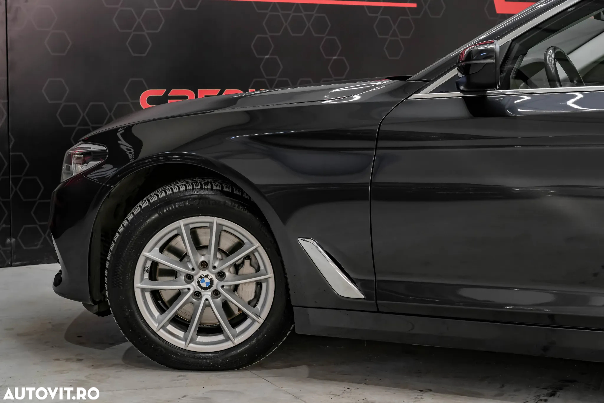 BMW Seria 5 530i xDrive Aut. Luxury Line - 26