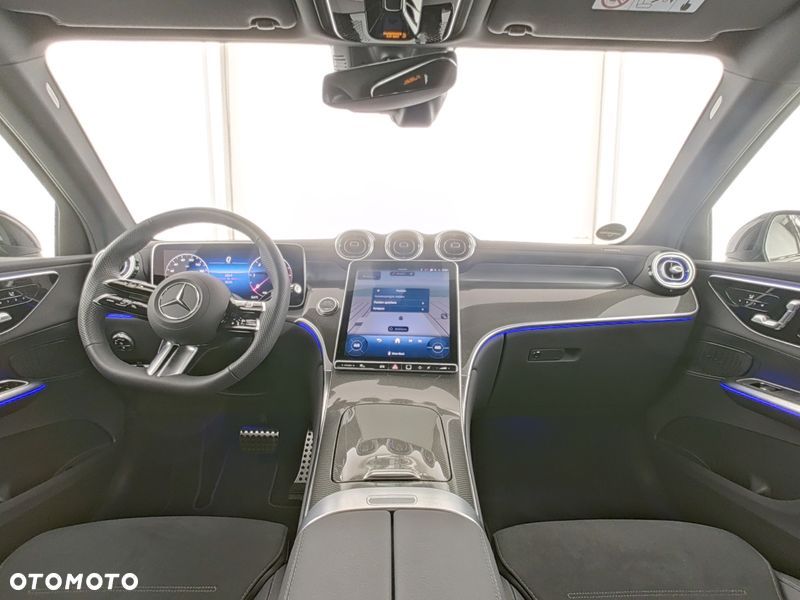 Mercedes-Benz GLC 220 d 4Matic 9G-TRONIC AMG Line Advanced - 10