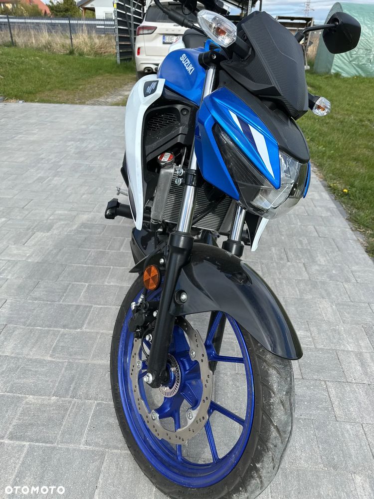 Suzuki GSX - 10