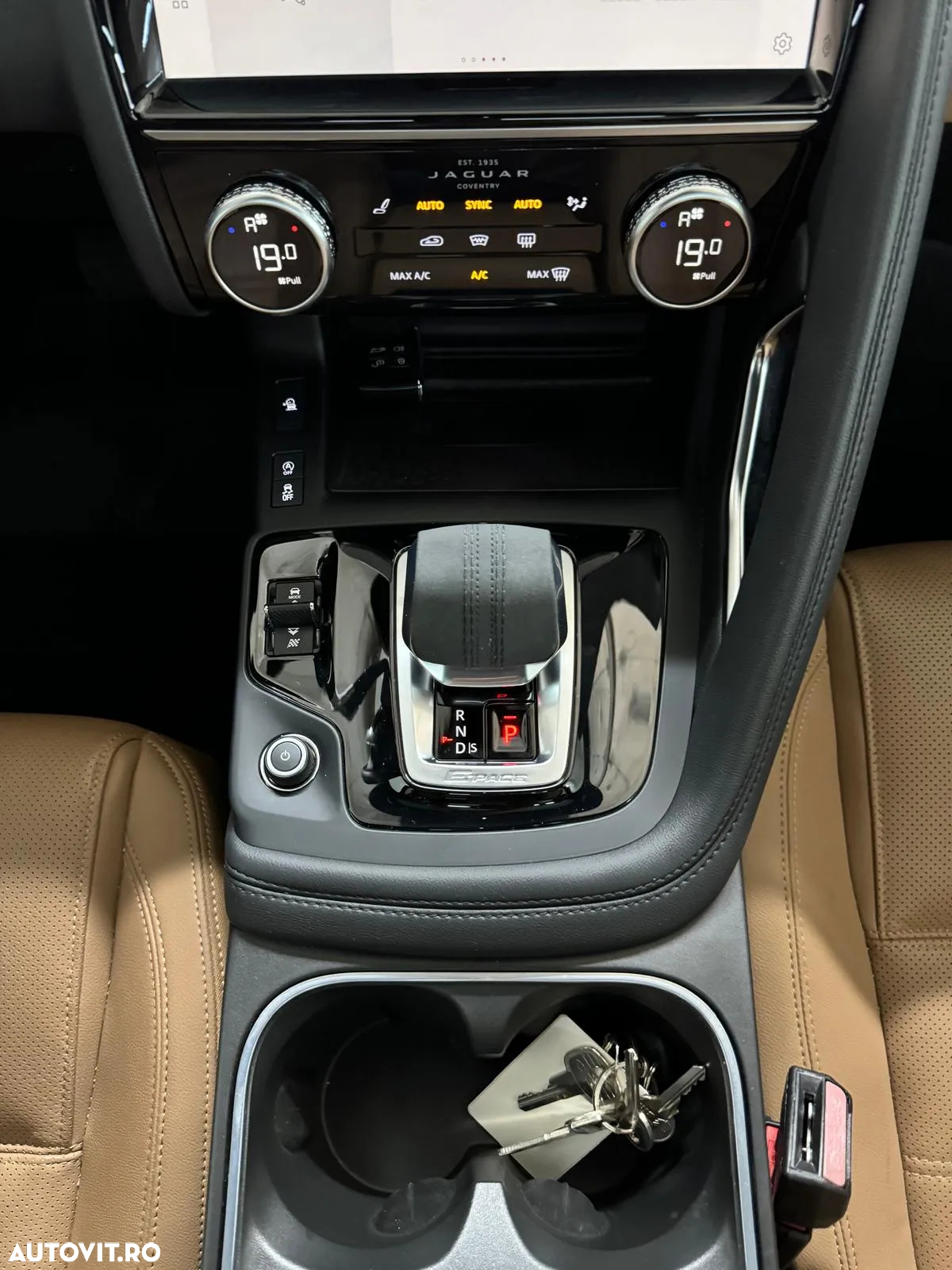 Jaguar E-Pace - 22