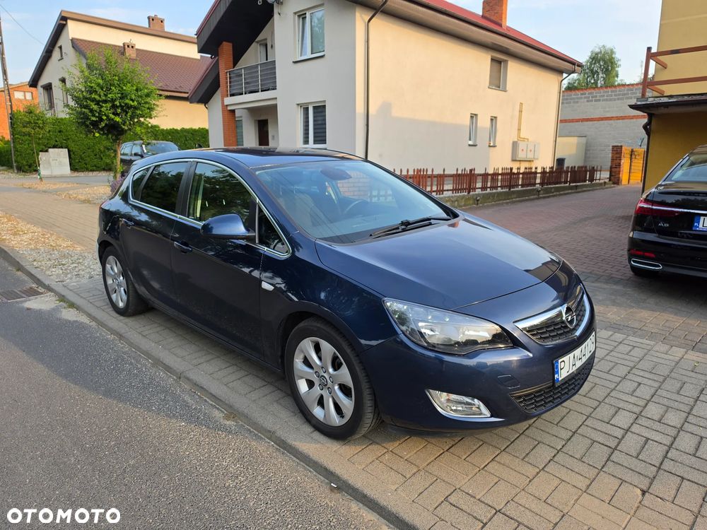 Opel Astra 1.7 CDTI Cosmo - 2