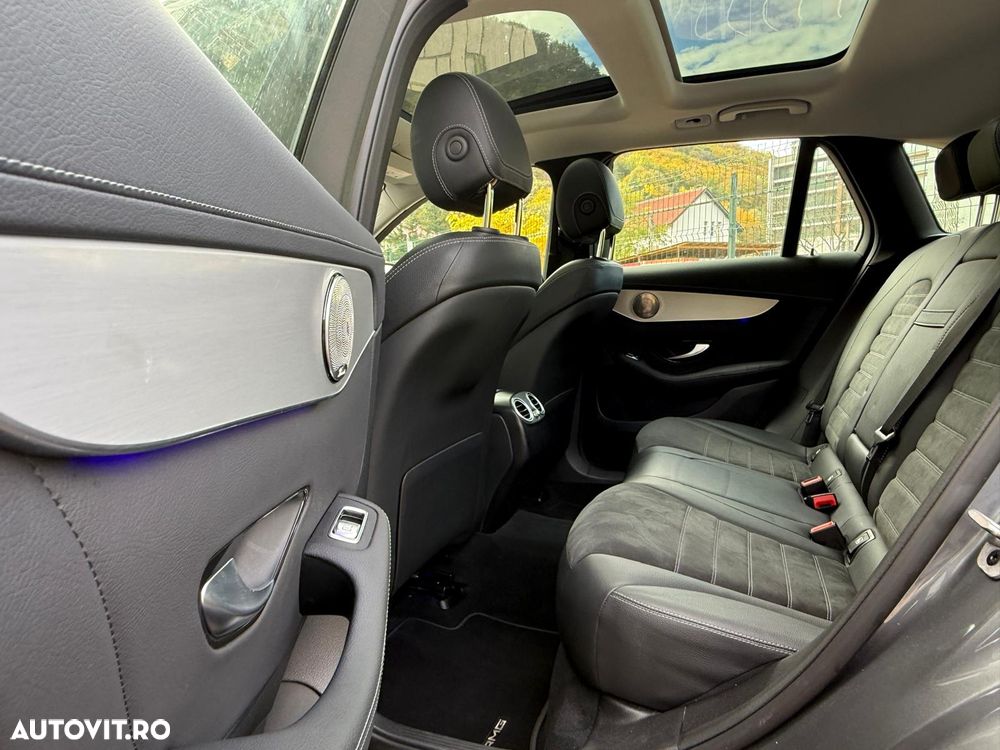 Mercedes-Benz GLC 300 de 4Matic 9G-TRONIC AMG Line - 11
