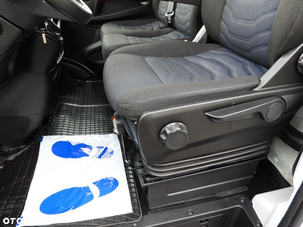 Iveco DAILY 35S18 PLANDEKA 10 PALET WEBASTO TEMPOMAT NAWIGACJA LEDY KLIMATYZACJA  180KM - 30