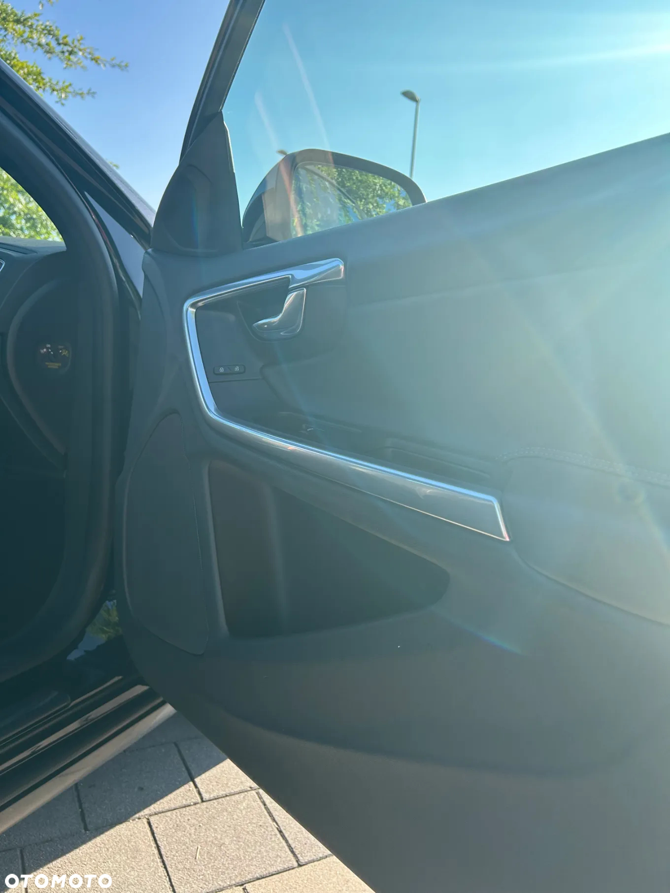 Volvo V60 D4 Geartronic Momentum - 20