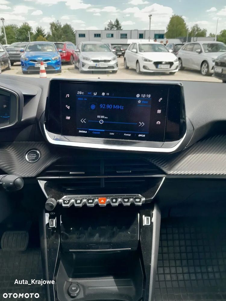 Peugeot 208 PureTech 100 EAT8 Allure - 13