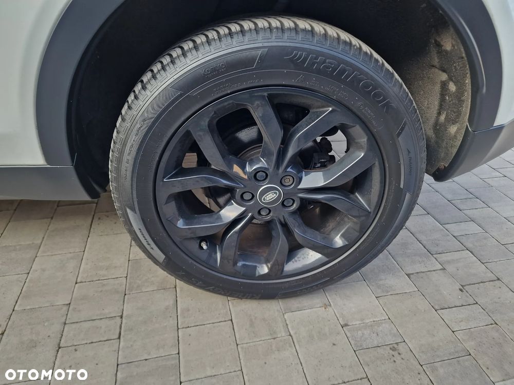 Land Rover Discovery Sport TD4 SkyView Edition - 24