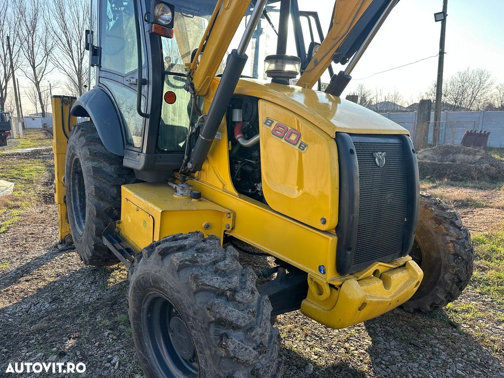New Holland B80B - 4