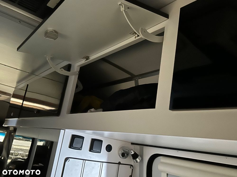 Mercedes-Benz sprinter - 27