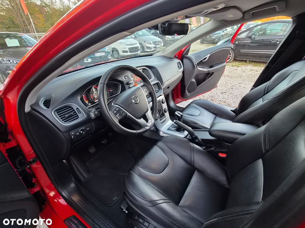 Volvo V40 D2 Kinetic - 23