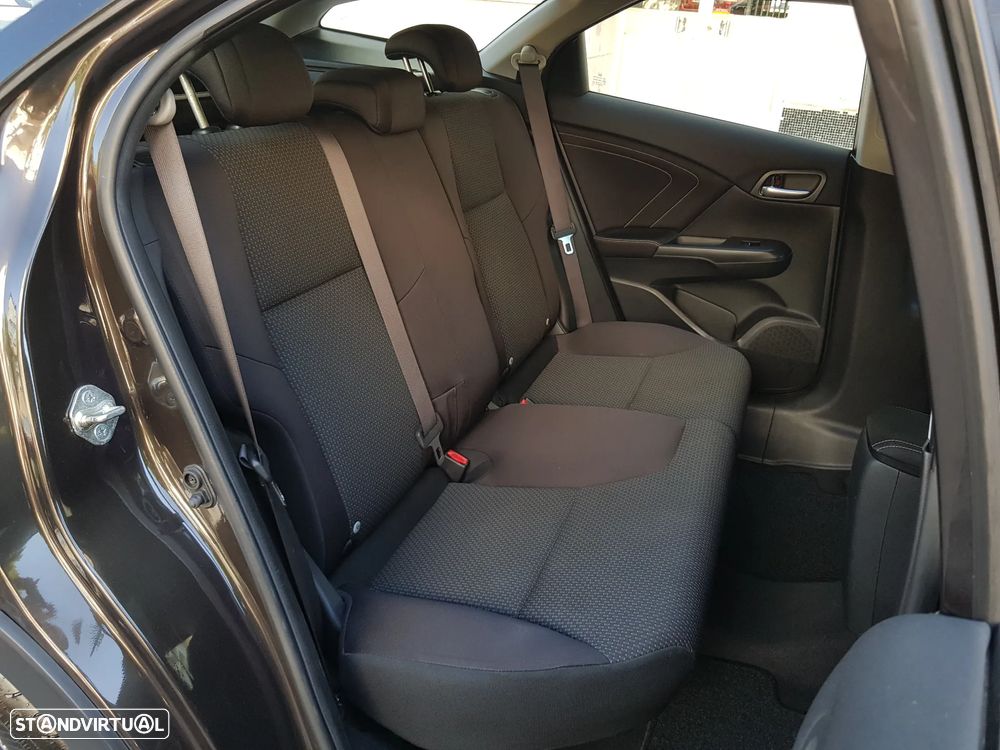 Honda Civic Tourer 1.6 i-DTEC Comfort - 40