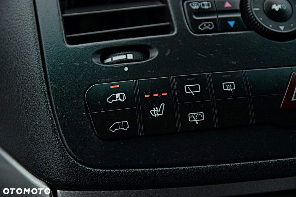 Mercedes-Benz Viano 3.0 CDI Ambiente (d³ugi) - 28