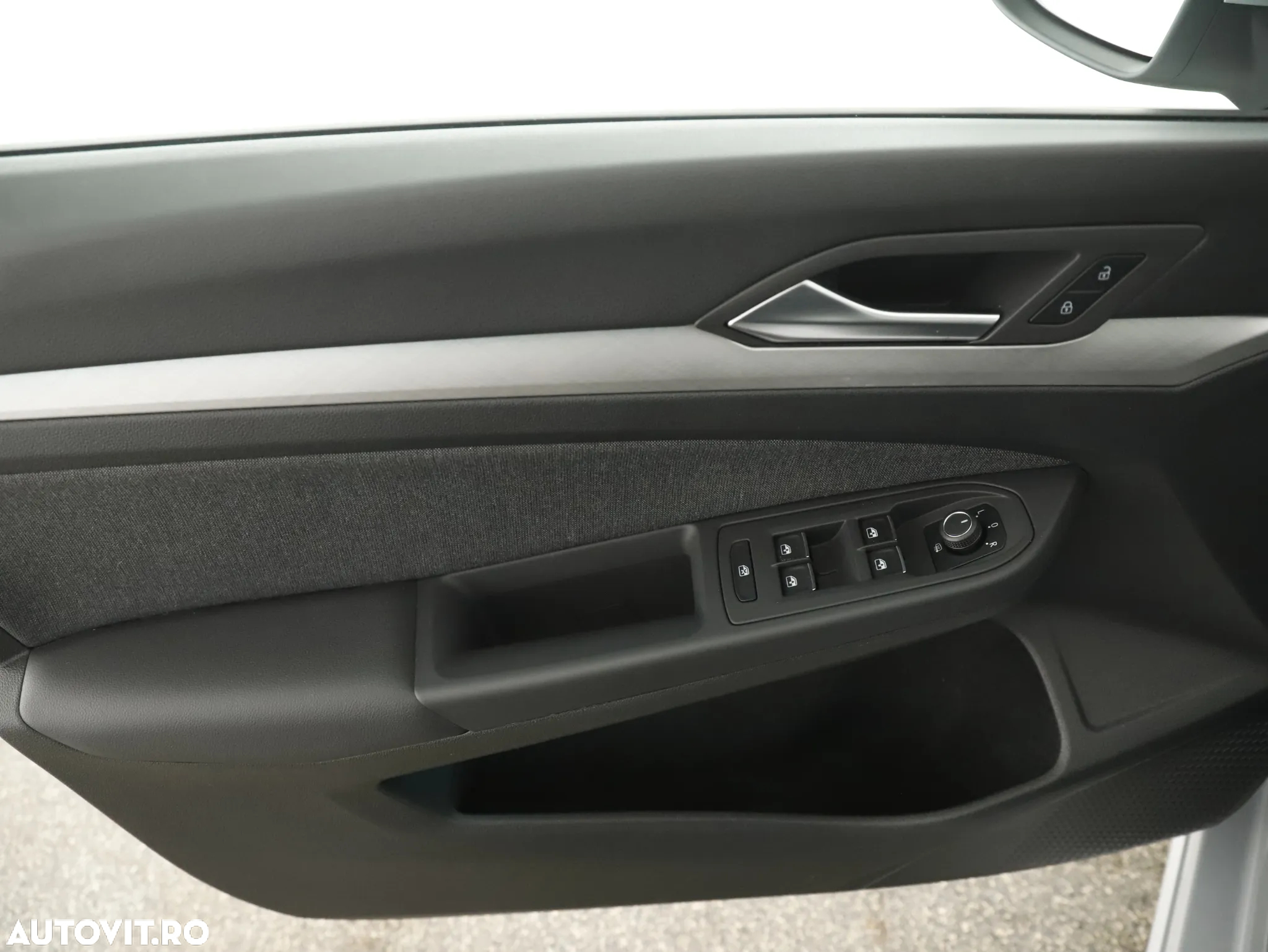 Volkswagen Golf 2.0 TDI DSG Life - 24