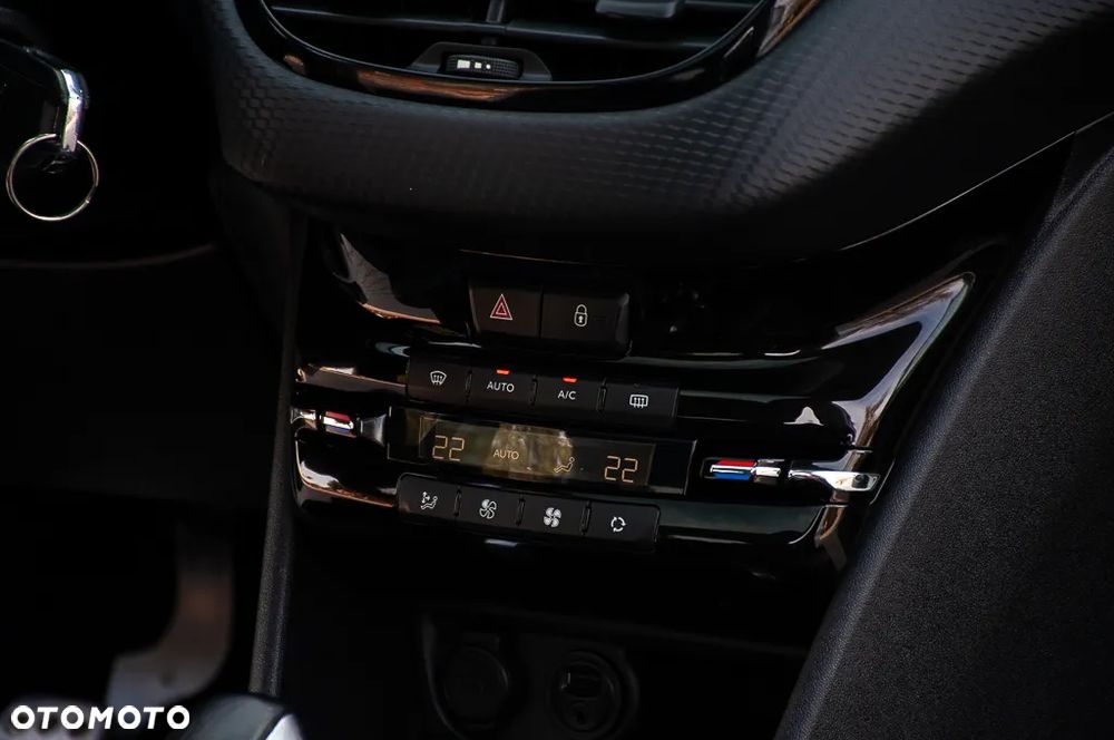 Peugeot 208 PureTech 110 Stop & Start Tech Edition - 22