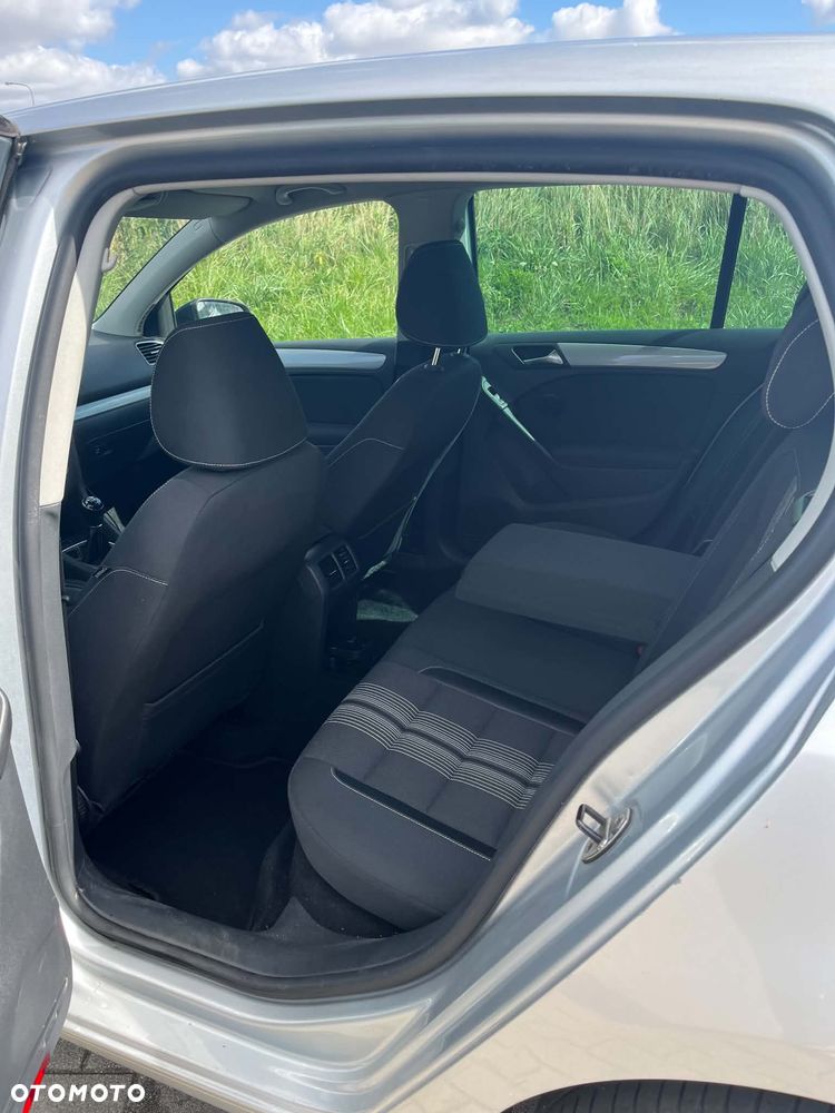 Volkswagen Golf - 12