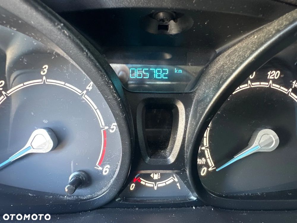 Ford TRANSIT COURIER - 16