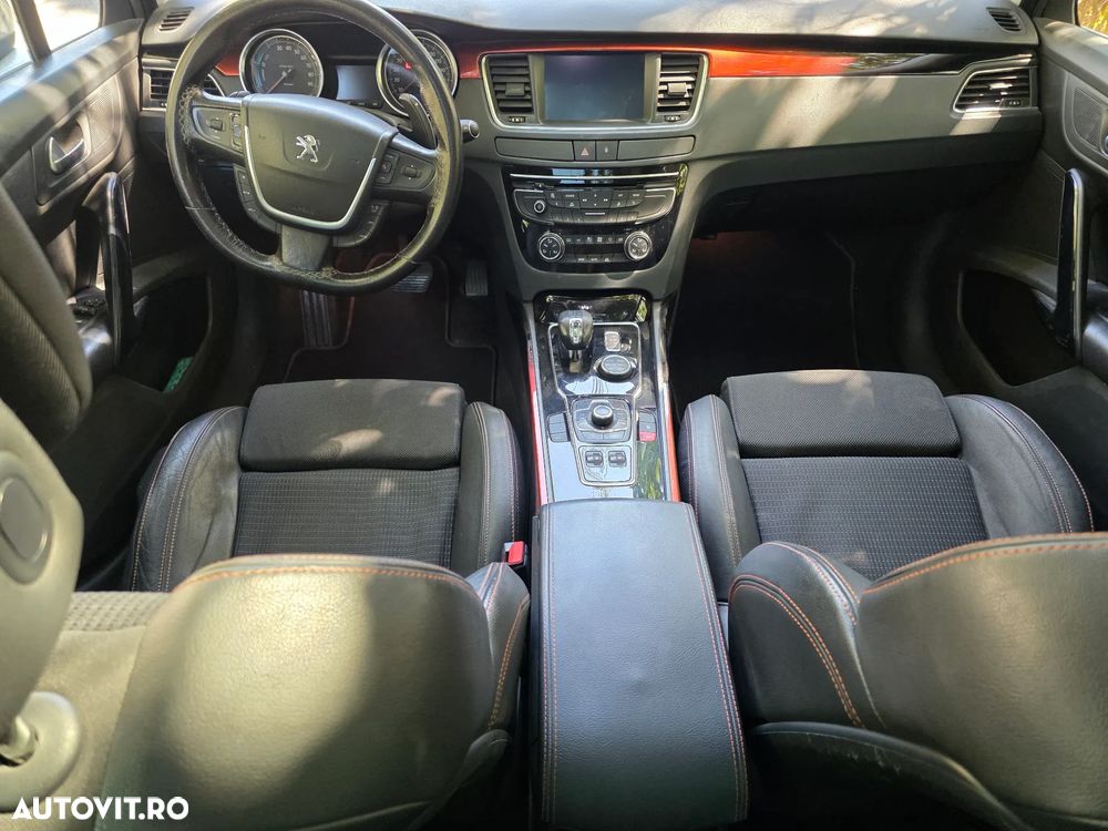Peugeot 508 RXH Hybrid4 - 11