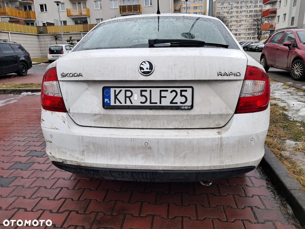 Skoda RAPID 1.6 TDI DPF Ambition Max - 4