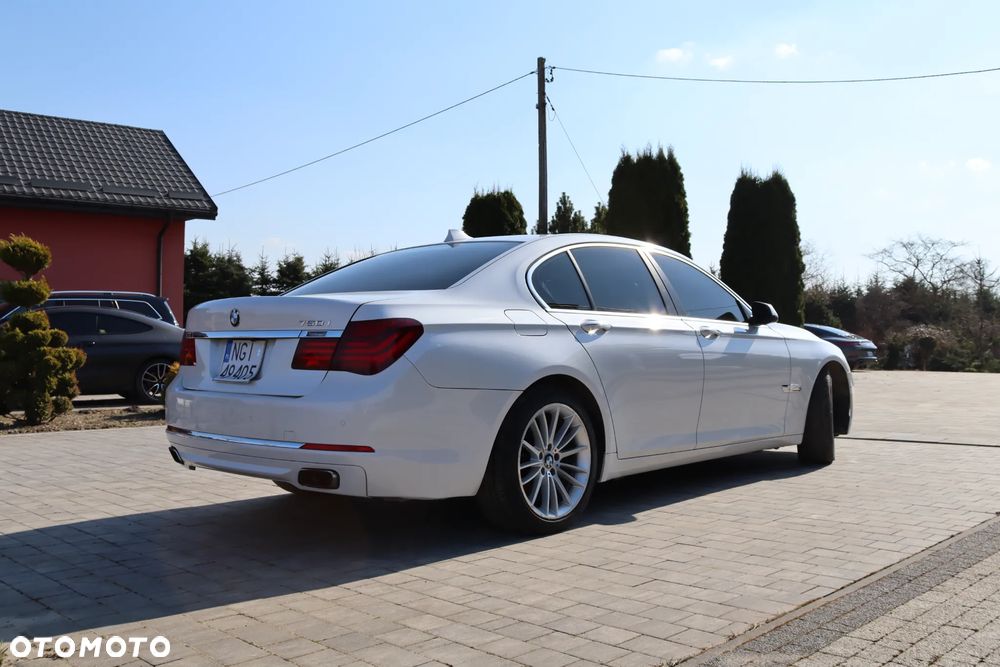 BMW Seria 7 750Li - 7