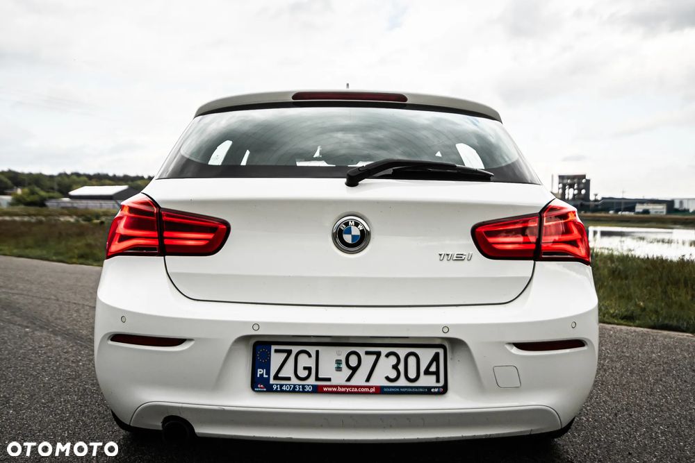 BMW Seria 1 116i - 10