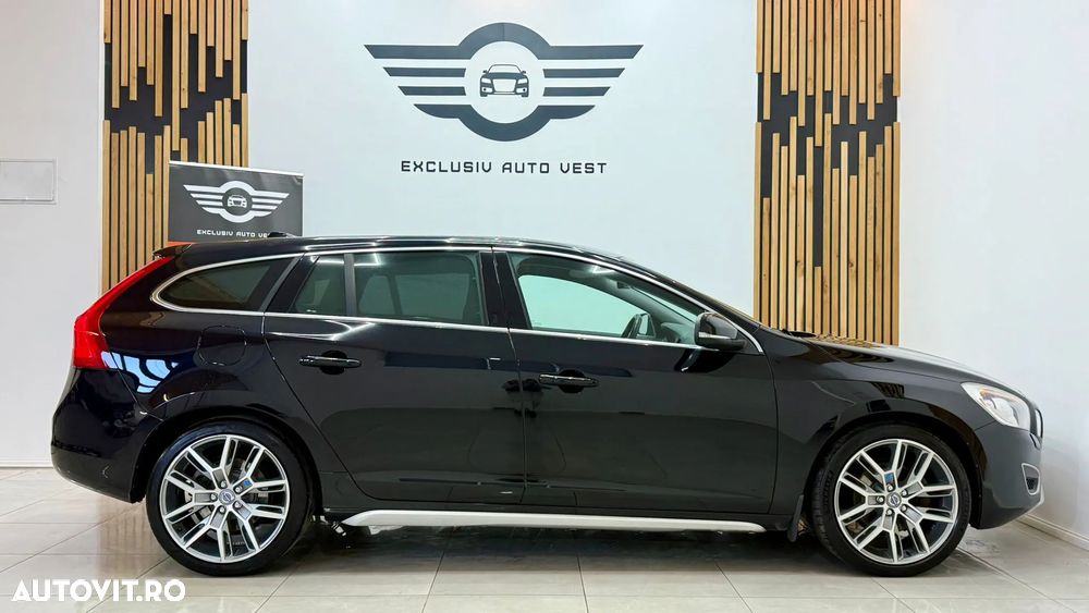 Volvo V60 D3 Momentum - 14