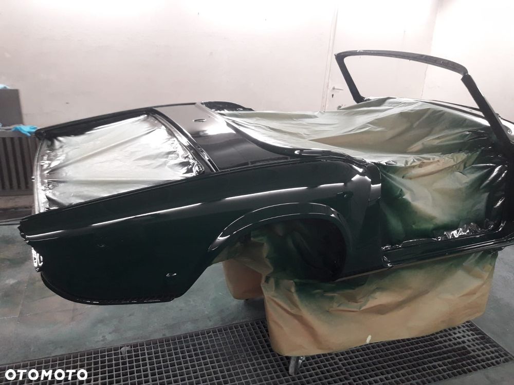 Triumph Spitfire - 12