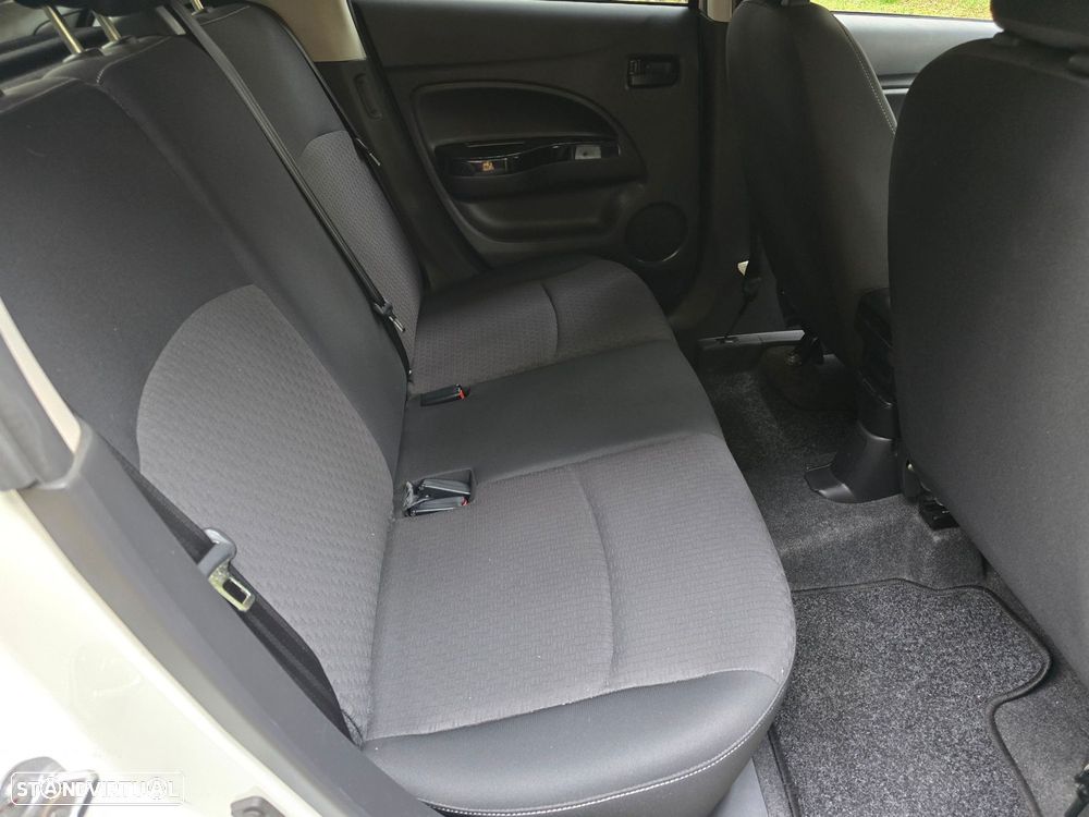 Mitsubishi Space Star 1.2 Intense - 25