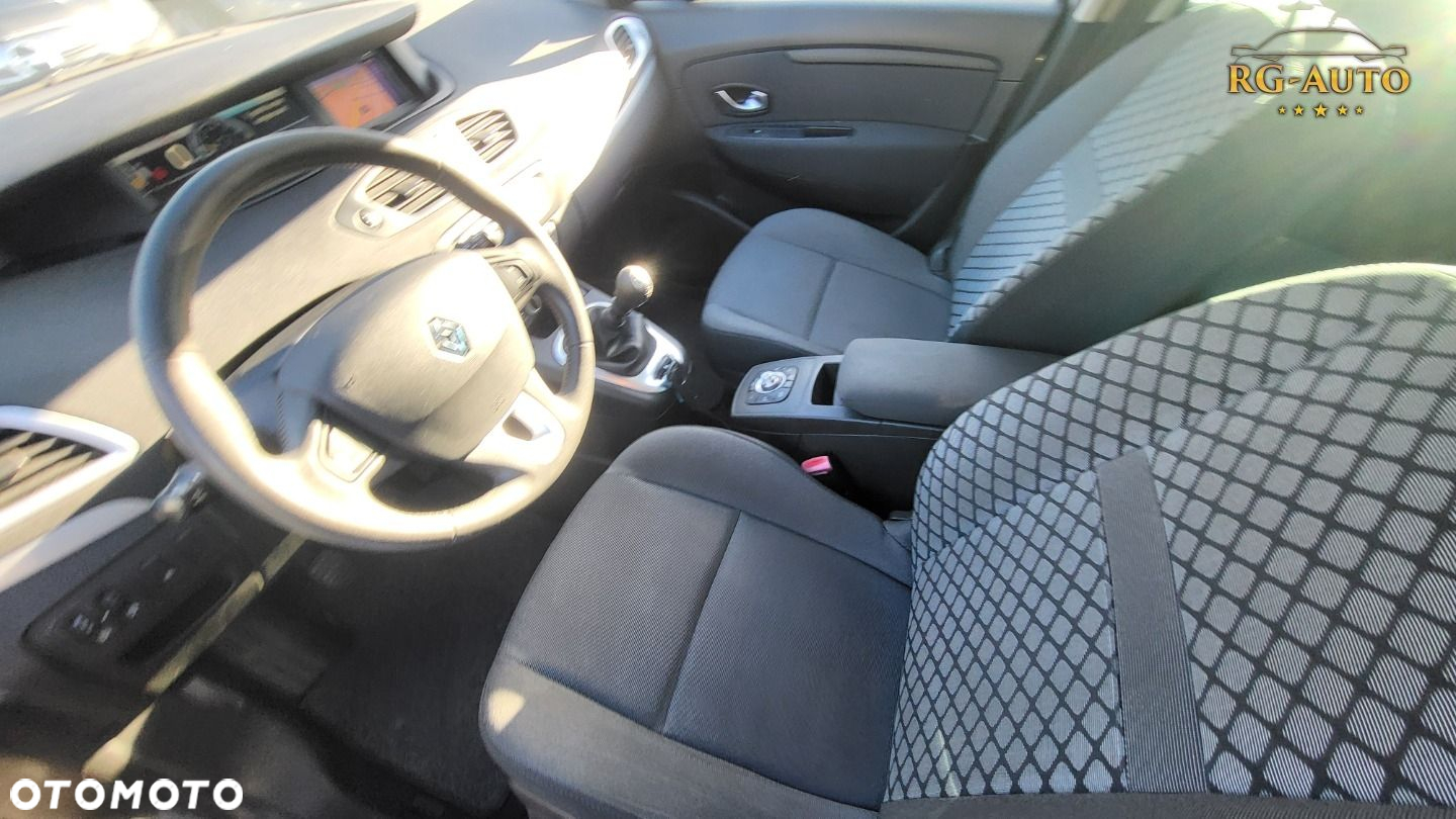 Renault Scenic - 25