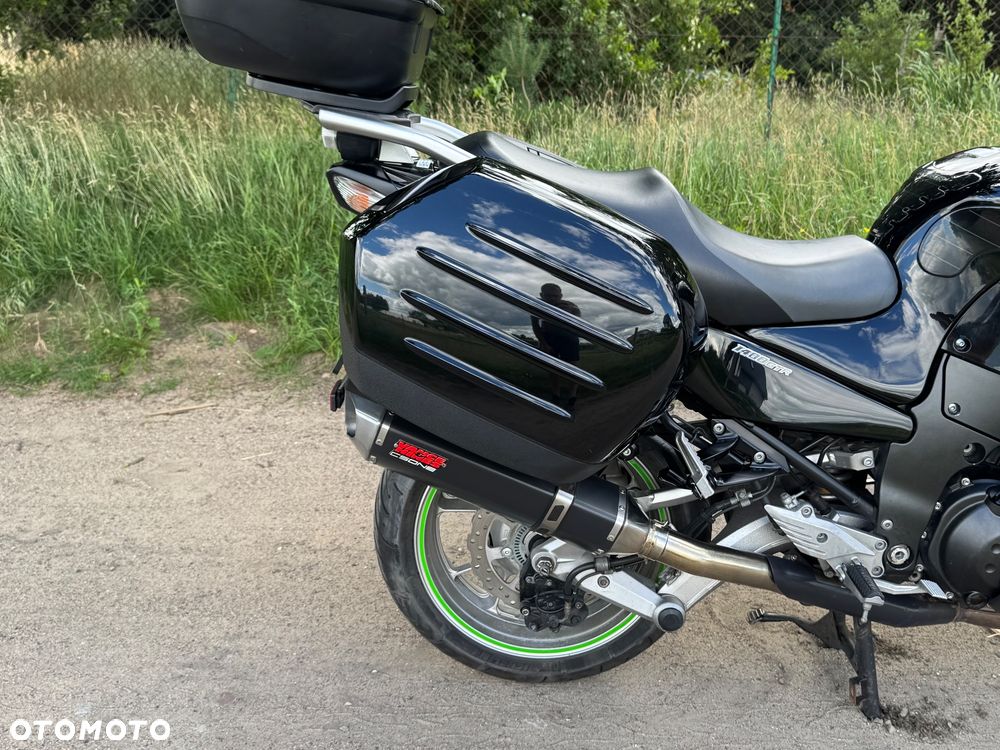 Kawasaki GTR - 5