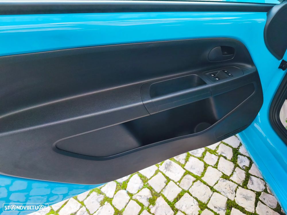 VW Up! 1.0 BMT Take - 12